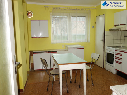 Prodej rodinného domu k bydlení i na investici, CP 1806 m2, Věrovany